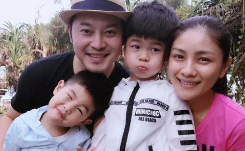 爆料娱乐圈俩孩子,揭秘明星夫妇的甜蜜育儿经